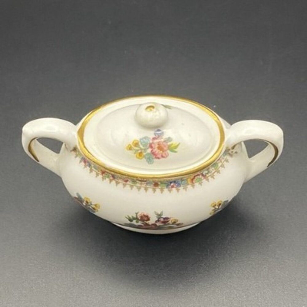 Miniature Dollhouse Soup Tureen W/Lid 3" Coalport Ming Rose Bone China England - Picture 2 of 9